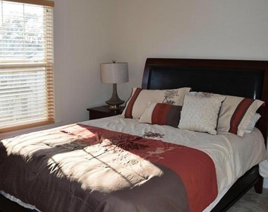 390 English Oak Lane - Photo Thumbnail 15