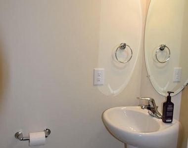 390 English Oak Lane - Photo Thumbnail 36