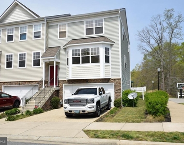 390 English Oak Lane - Photo Thumbnail 30