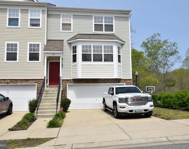 390 English Oak Lane - Photo Thumbnail 32
