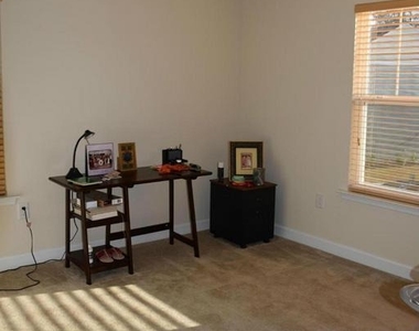 390 English Oak Lane - Photo Thumbnail 25