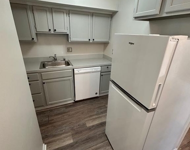 521 S Wolfe Street - Photo Thumbnail 3