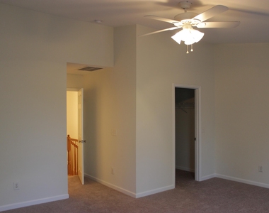 11711 Mezzanine Drive - Photo Thumbnail 4