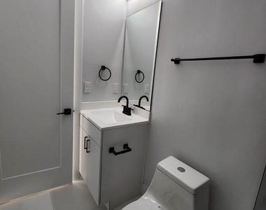 4905 Georgia Avenue Nw - Photo Thumbnail 8