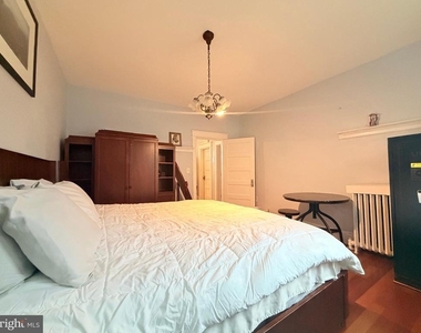 3119 South Dakota Avenue Ne - Photo Thumbnail 11