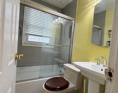 830 19th Street Ne - Photo Thumbnail 9