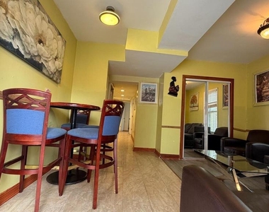 830 19th Street Ne - Photo Thumbnail 2