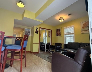 830 19th Street Ne - Photo Thumbnail 1