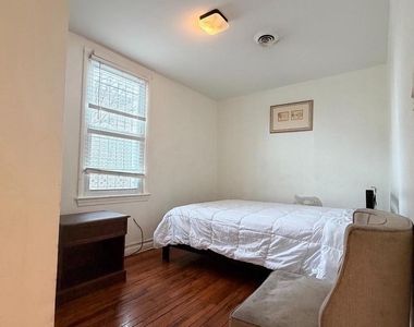 830 19th Street Ne - Photo Thumbnail 10