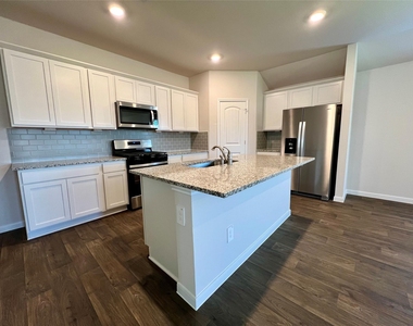 1314 Prescott Pl - Photo Thumbnail 12