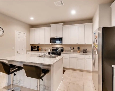 11707 Prado Ranch Blvd - Photo Thumbnail 4