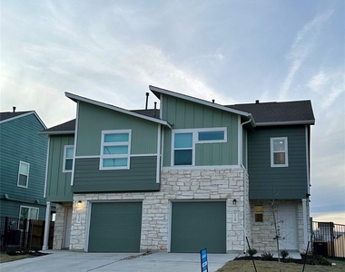 7316 Sparkling Light Dr - Photo Thumbnail 2