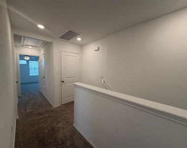 7316 Sparkling Light Dr - Photo Thumbnail 12