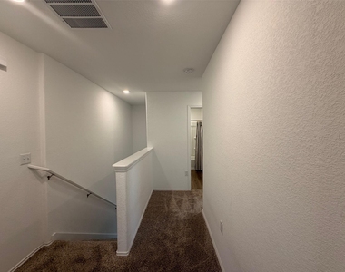 7316 Sparkling Light Dr - Photo Thumbnail 13
