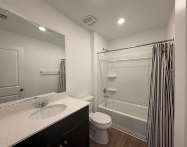 7316 Sparkling Light Dr - Photo Thumbnail 20