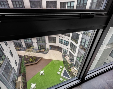 800 Embassy Dr - Photo Thumbnail 2