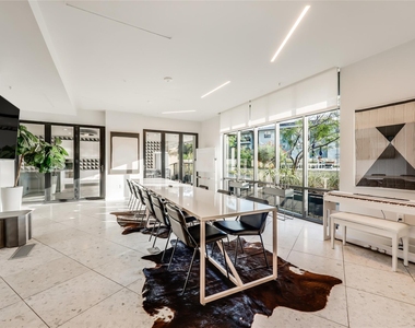 800 Embassy Dr - Photo Thumbnail 14