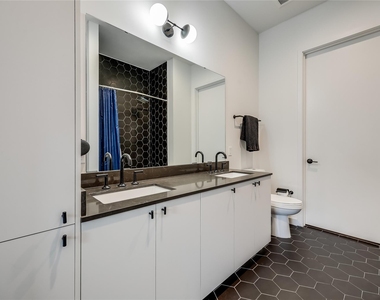 800 Embassy Dr - Photo Thumbnail 9