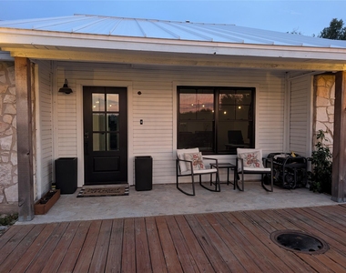 306 Deer Creek Cir - Photo Thumbnail 2