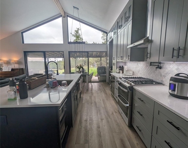 306 Deer Creek Cir - Photo Thumbnail 6