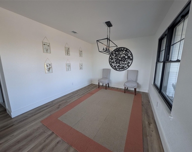 306 Deer Creek Cir - Photo Thumbnail 8