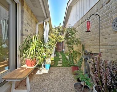 11133 Pinehurst Dr - Photo Thumbnail 25