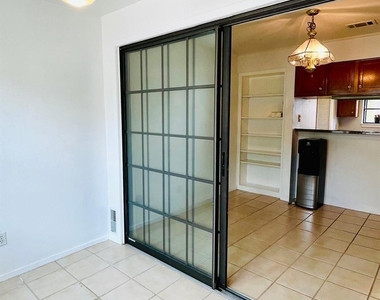 1510 W North Loop Blvd - Photo Thumbnail 7