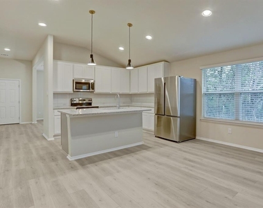 3902 Crockett Ave - Photo Thumbnail 4