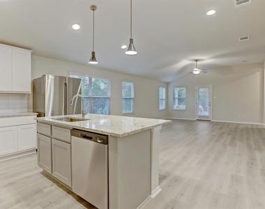 3902 Crockett Ave - Photo Thumbnail 3