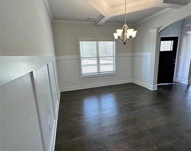 1850 Silver Crest Way - Photo Thumbnail 9