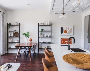 3651 Lenox Road - Photo Thumbnail 9