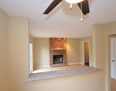 387 Amy Court - Photo Thumbnail 4