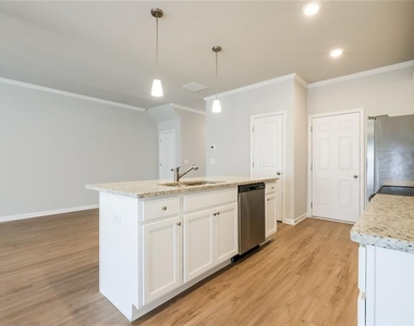 5350 Fox Den Road - Photo Thumbnail 7