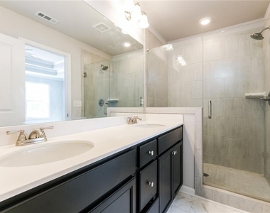 5350 Fox Den Road - Photo Thumbnail 10