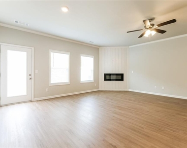 5350 Fox Den Road - Photo Thumbnail 2