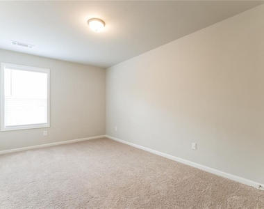 5350 Fox Den Road - Photo Thumbnail 11