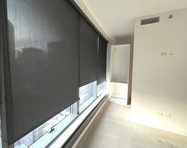 60 E Monroe Street - Photo Thumbnail 18