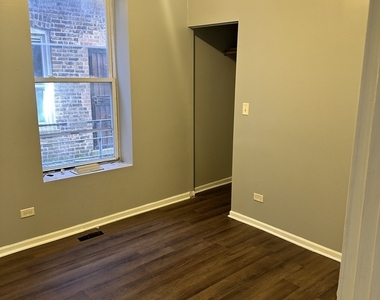6314 S Artesian Avenue - Photo Thumbnail 4