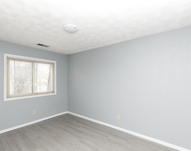 3430 Holiday Court - Photo Thumbnail 6