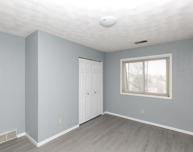 3430 Holiday Court - Photo Thumbnail 7