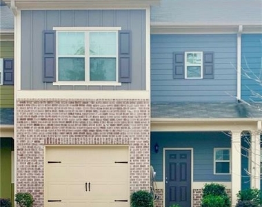 183 Spring Way Square - Photo Thumbnail 1