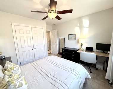 1144 W Roscoe Street - Photo Thumbnail 14