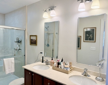1144 W Roscoe Street - Photo Thumbnail 11