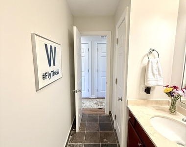 1144 W Roscoe Street - Photo Thumbnail 16