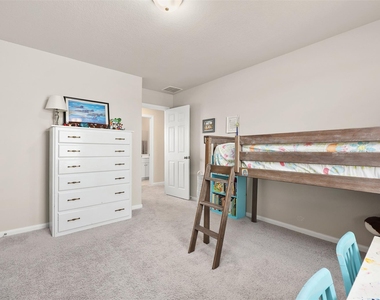 2108 Sweet Bay Drive - Photo Thumbnail 13