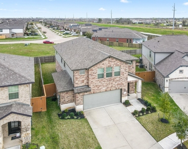 2108 Sweet Bay Drive - Photo Thumbnail 20