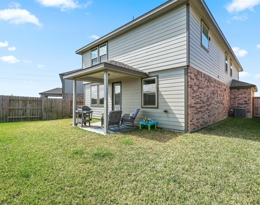 2108 Sweet Bay Drive - Photo Thumbnail 18