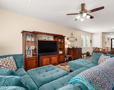 2108 Sweet Bay Drive - Photo Thumbnail 5
