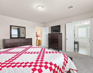 2108 Sweet Bay Drive - Photo Thumbnail 10