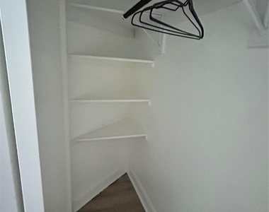 30 Harbour Lane - Photo Thumbnail 21